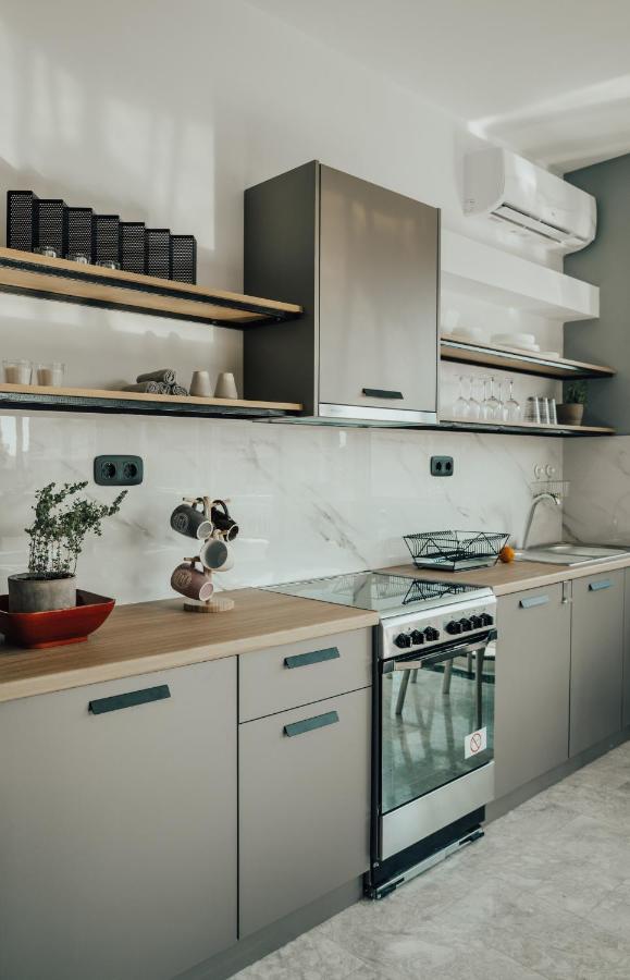 Апартаменты Loft With Private Parking Афины Экстерьер фото